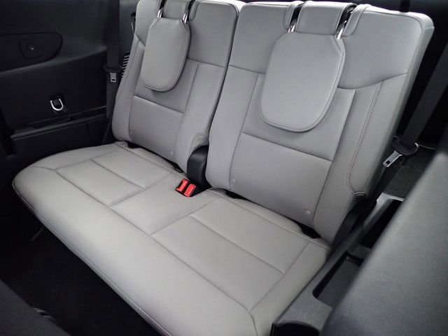 Certified 2025 Ford Explorer Active w/ Active Comfort Package AWD/4WD image 20