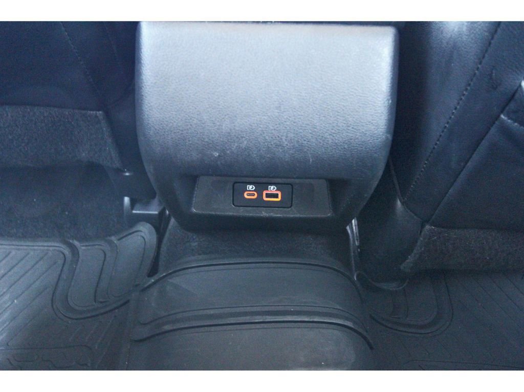 Used 2024 Nissan Altima 2.5 SR w/ SR Premium Package FWD image 15