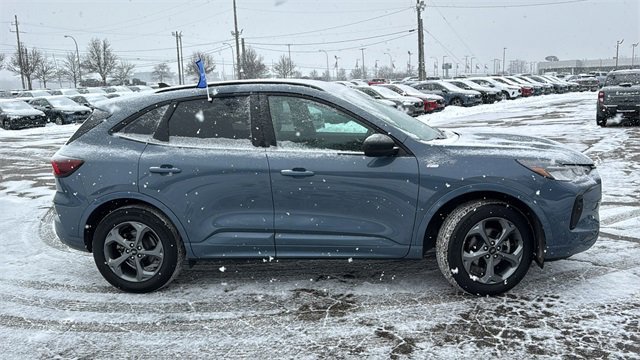 Certified 2023 Ford Escape ST-Line w/ Tech Pack #1 image 6