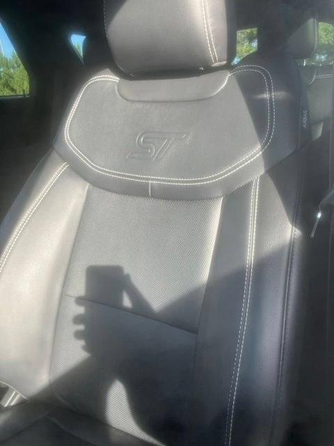 Certified 2023 Ford Explorer ST w/ Equipment Group 401A AWD/4WD image 8