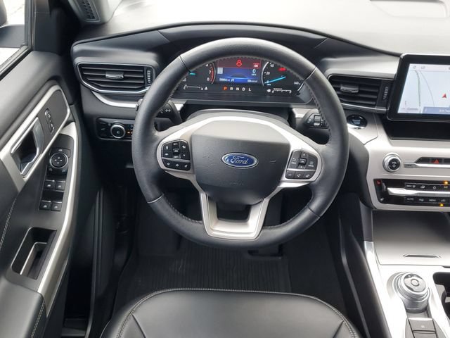 Certified 2024 Ford Explorer XLT w/ Equipment Group 202A AWD/4WD image 34
