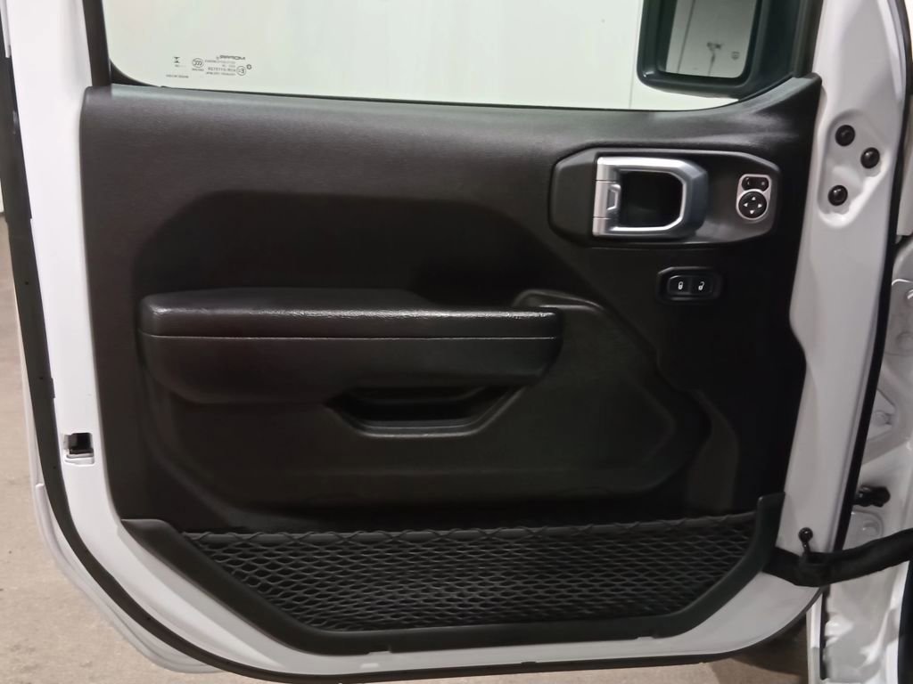 Used 2024 Jeep Wrangler Sport S image 20