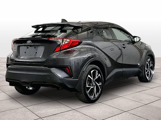 Used 2019 Toyota C-HR XLE FWD image 11