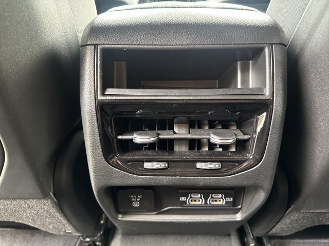 Used 2025 Jeep Grand Cherokee Laredo X w/ Luxury Tech Group I RWD image 20