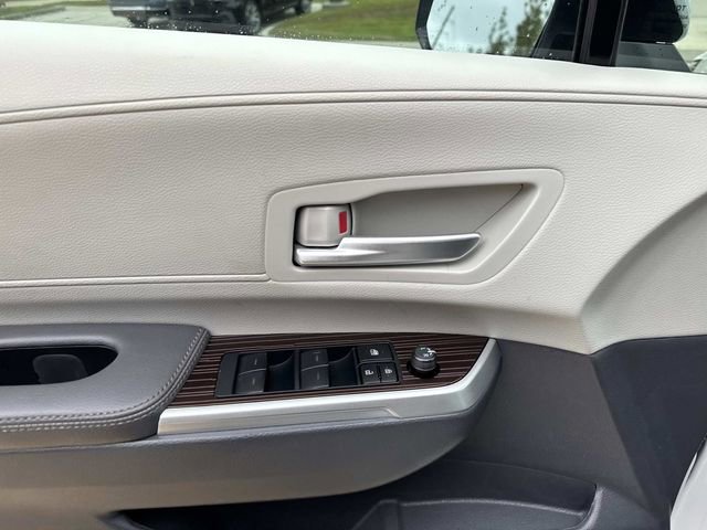 Used 2024 Toyota Sienna XLE image 21