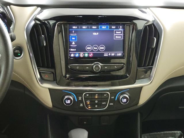 Used 2023 Chevrolet Traverse LS image 21