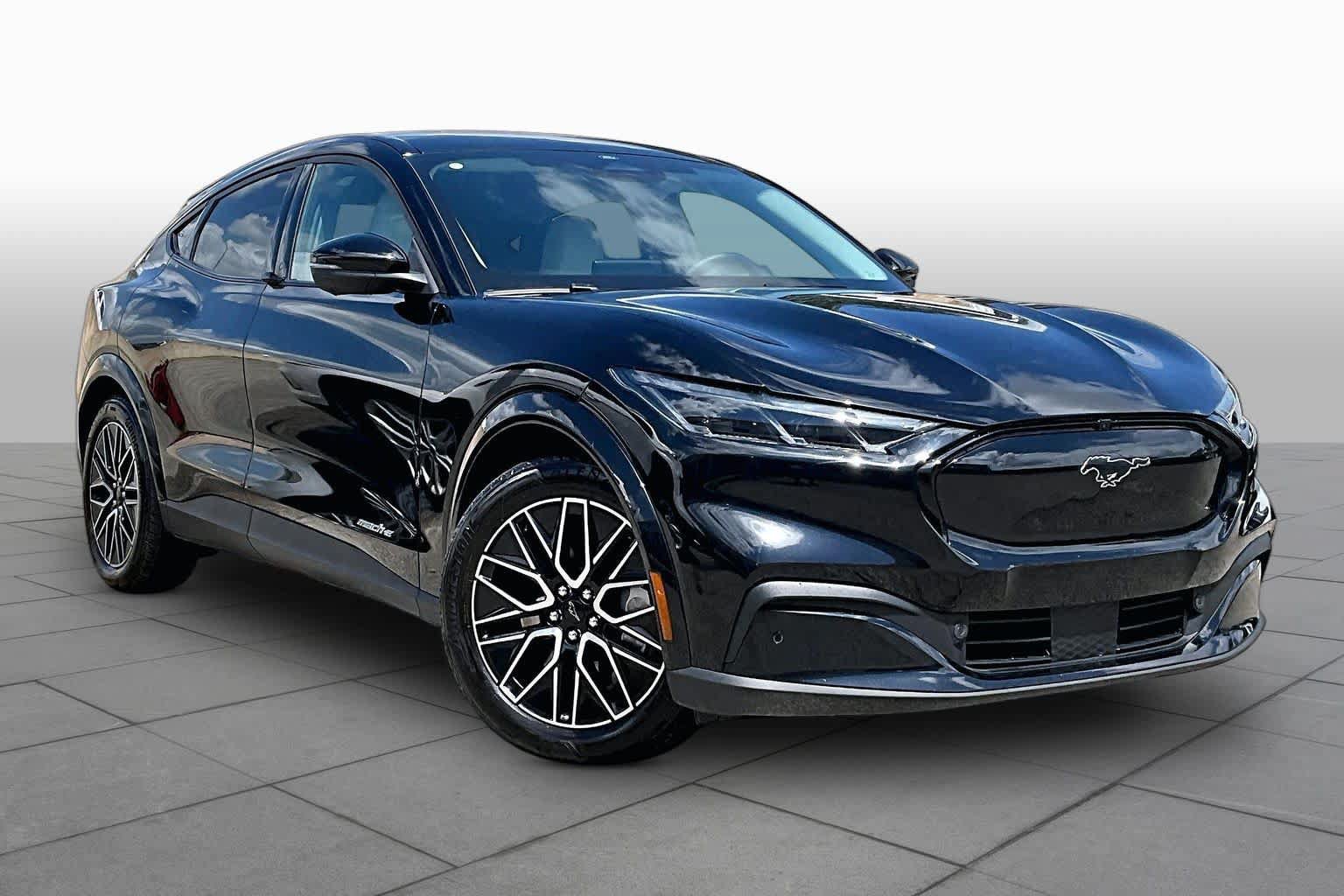 Certified 2025 Ford Mustang Mach-E Premium RWD image 2