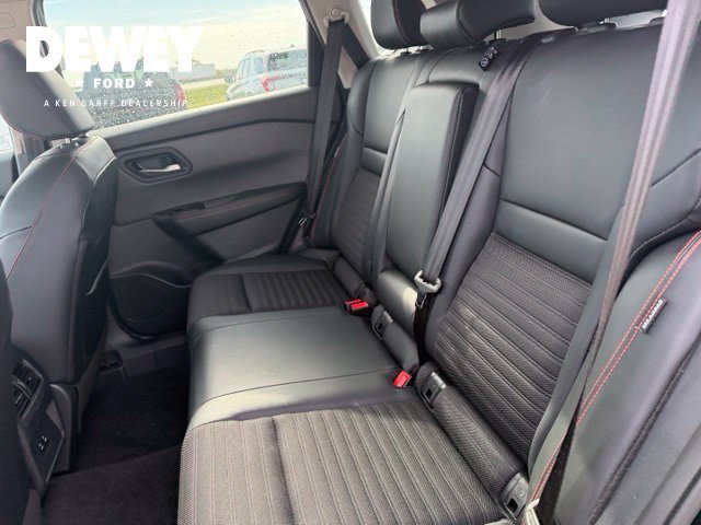 Used 2026 Nissan Rogue SV AWD/4WD image 31