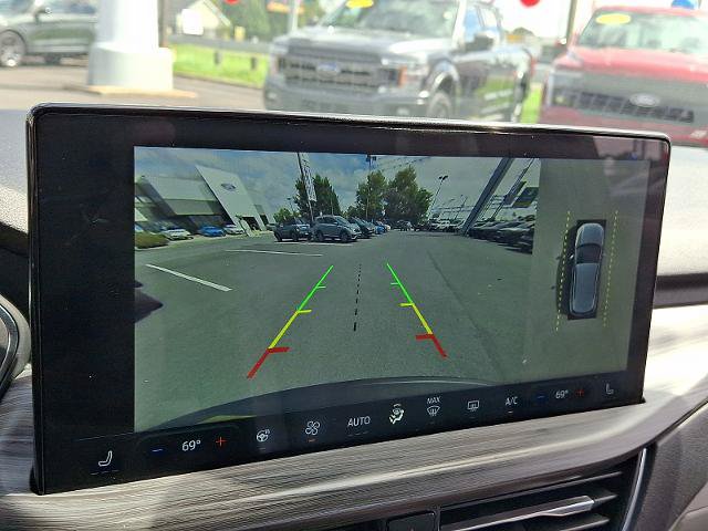 Certified 2023 Ford Escape Platinum AWD/4WD image 18