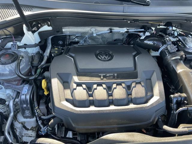 Used 2023 Volkswagen Tiguan SE R-Line image 36