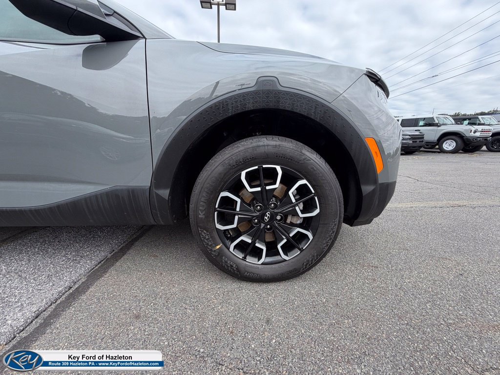 Used 2024 Hyundai Santa Cruz SE FWD image 11