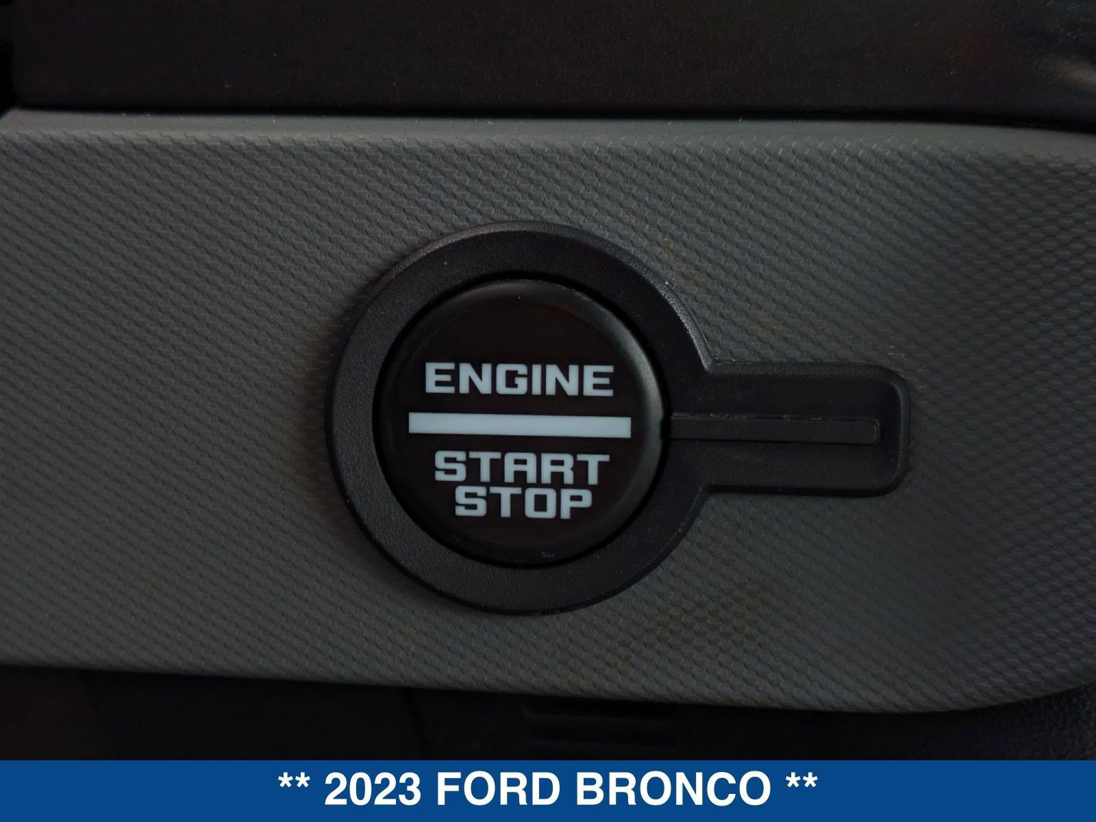 Certified 2023 Ford Bronco Black Diamond image 33