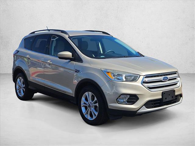 Certified 2018 Ford Escape SE w/ SE Sync 3 Package FWD image 3