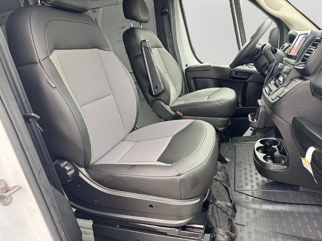 Used 2025 RAM ProMaster 3500 w/ Convenience Group FWD image 9