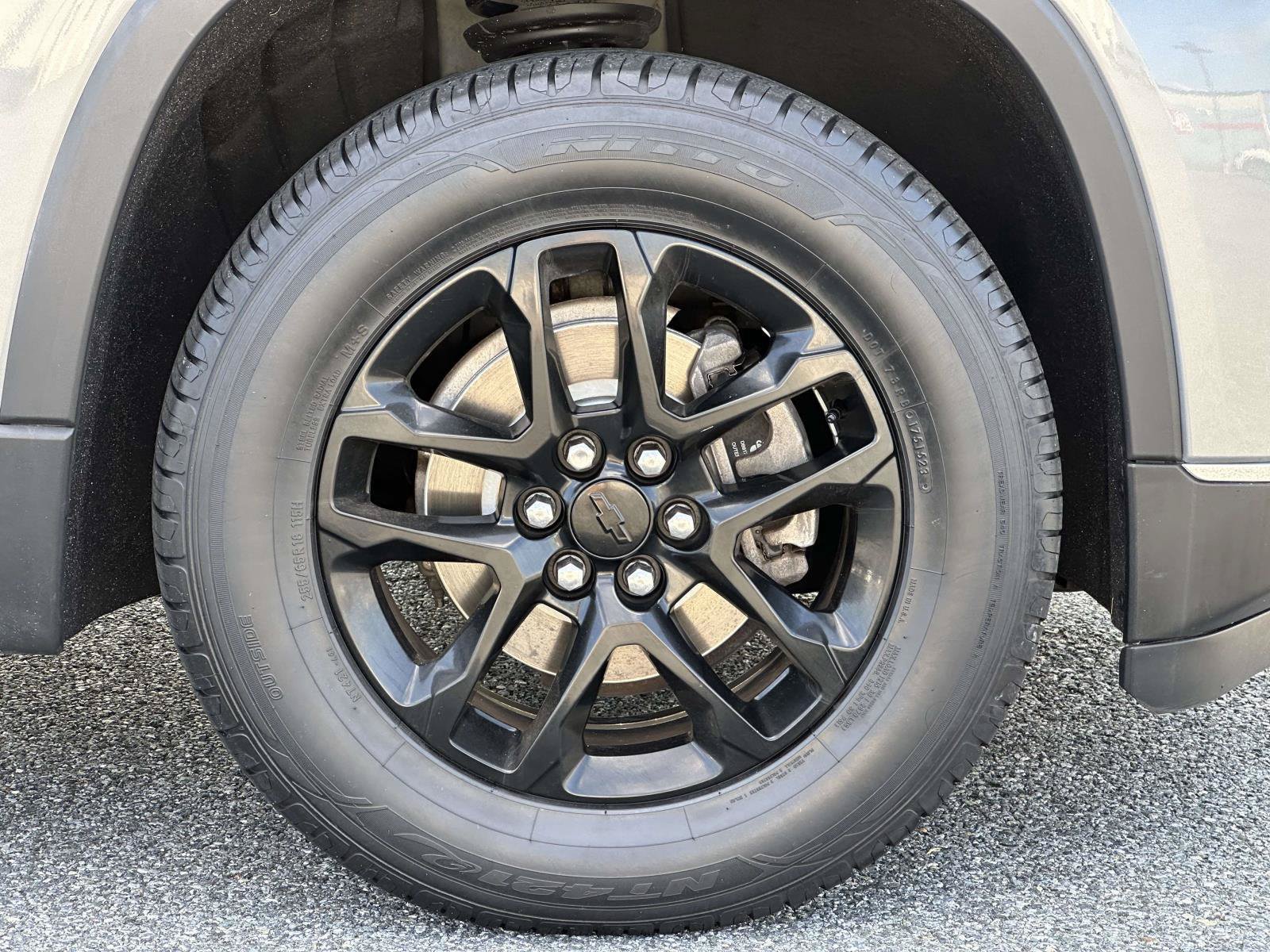 Used 2019 Chevrolet Traverse LT FWD image 8
