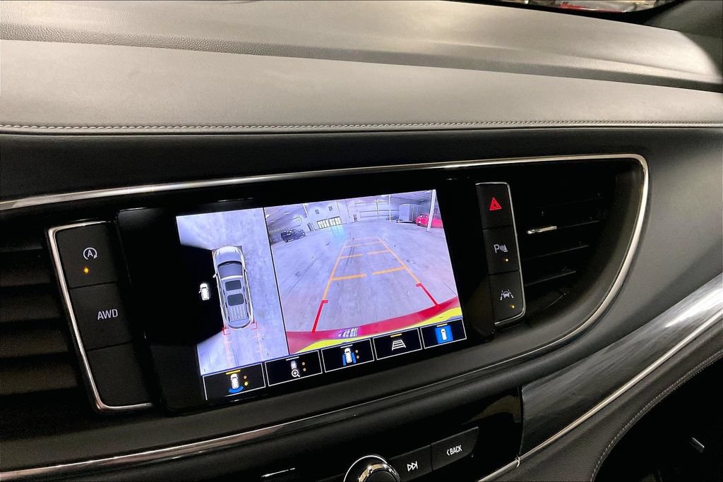 Used 2024 Buick Enclave Premium AWD/4WD image 20