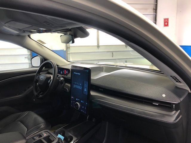 Certified 2025 Ford Mustang Mach-E Premium image 12