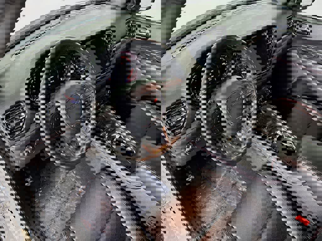 Used 2025 Dodge Durango R/T image 9