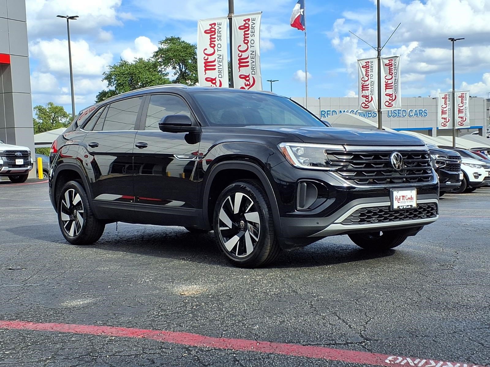 Used 2025 Volkswagen Atlas Cross Sport SE FWD image 4
