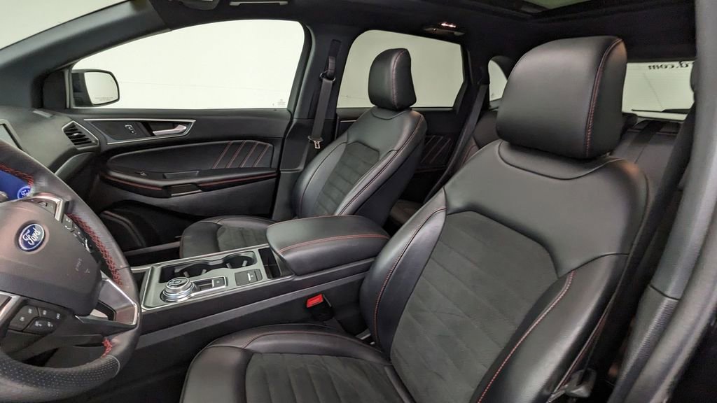 Certified 2024 Ford Edge ST-Line image 2