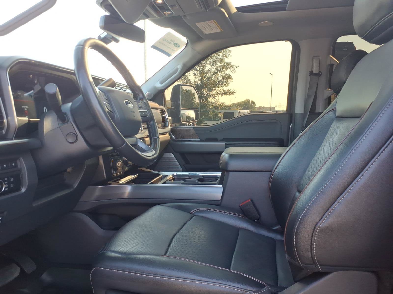 Certified 2024 Ford F250 Lariat w/ Lariat Ultimate Package AWD/4WD image 10