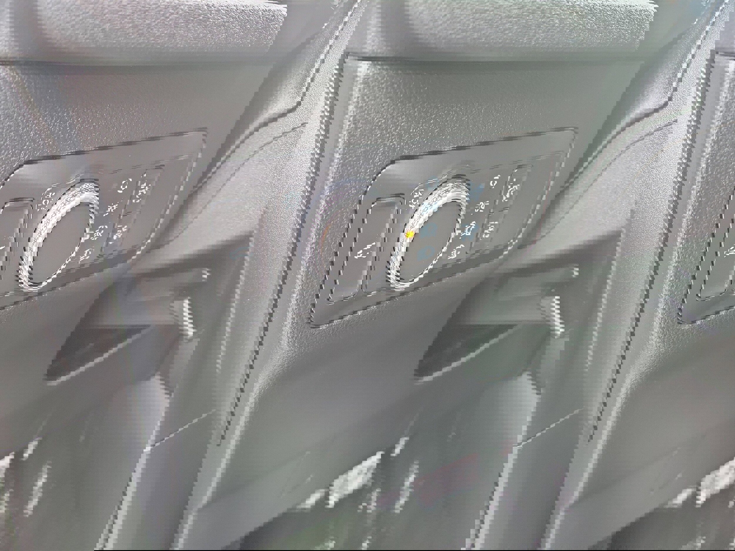 Certified 2022 Ford Escape SE w/ Convenience Package image 22