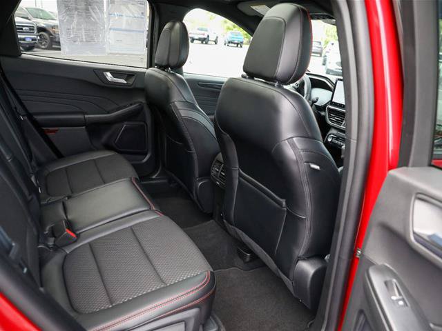 Certified 2024 Ford Escape ST-Line w/ Tech Pack #1 AWD/4WD image 33