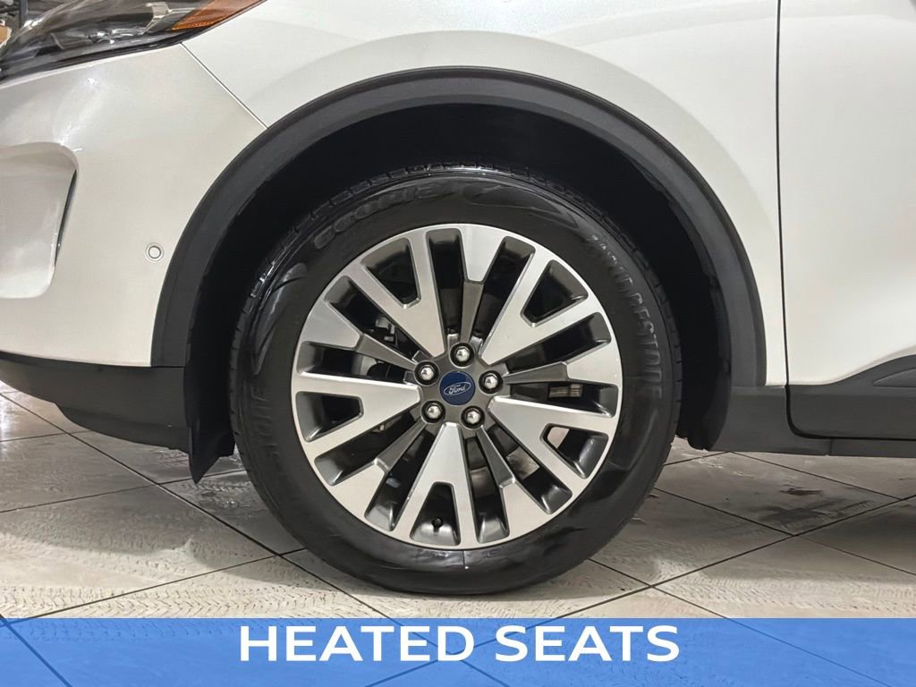 Certified 2020 Ford Escape Titanium AWD/4WD image 15