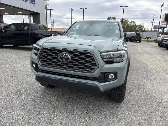 Used 2023 Toyota Tacoma TRD Off-Road w/ TRD Premium Off Road Package image 3