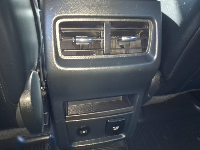 Certified 2024 Ford Edge ST-Line AWD/4WD image 13