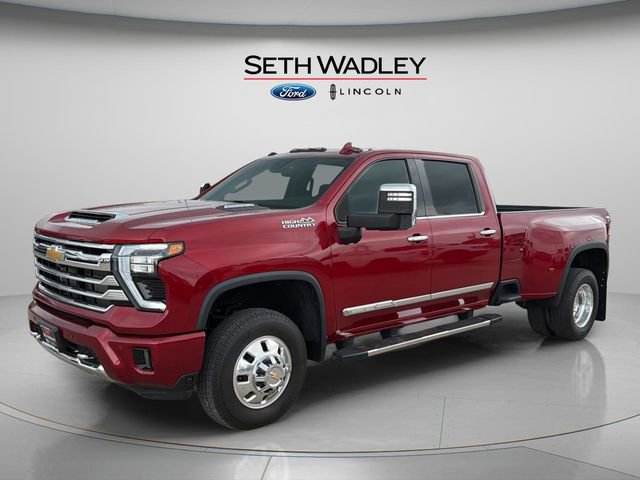 Used 2024 Chevrolet Silverado 3500 High Country AWD/4WD image 3