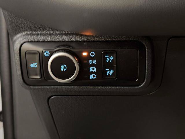 Certified 2025 Ford Explorer Active w/ Active Comfort Package AWD/4WD image 21