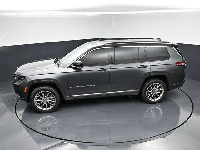 Used 2025 Jeep Grand Cherokee L Summit AWD/4WD image 23