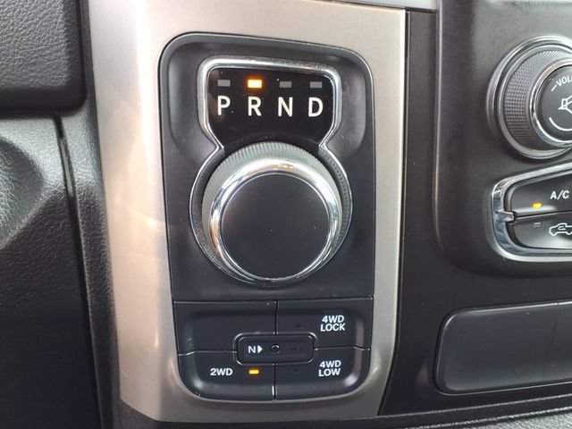 Used 2019 RAM 1500 Classic SLT w/ Luxury Group AWD/4WD image 18
