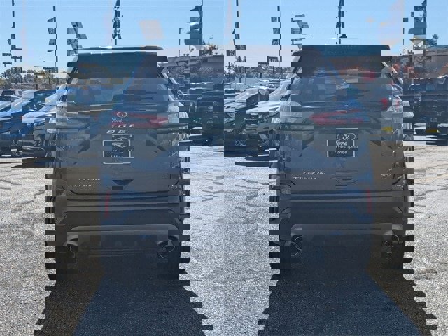 Certified 2023 Ford Edge Titanium image 6