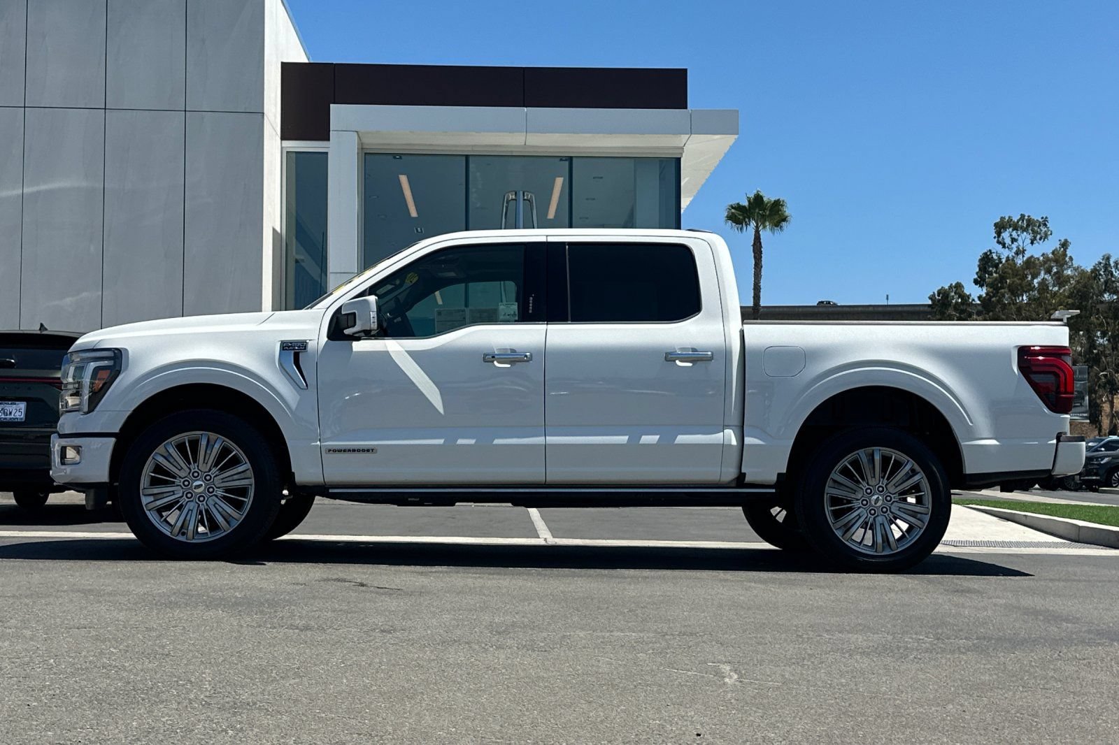 Certified 2024 Ford F150 Platinum w/ Equipment Group 703A Plus AWD/4WD image 6