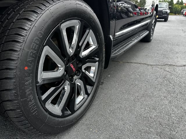 Used 2021 GMC Yukon XL SLT w/ SLT Luxury Plus Package AWD/4WD image 12