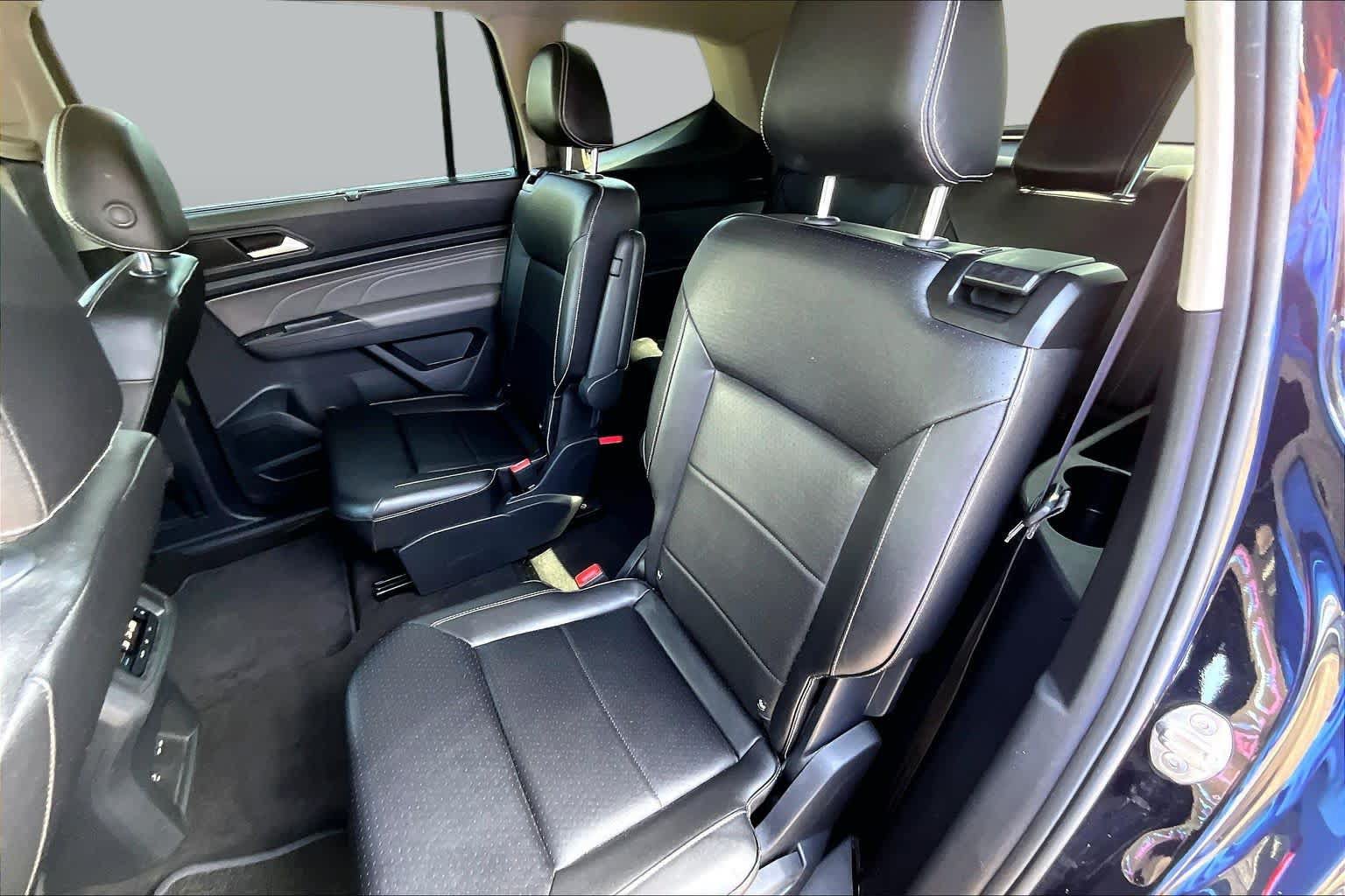 Used 2021 Volkswagen Atlas SE w/ Panoramic Sunroof Package FWD image 21