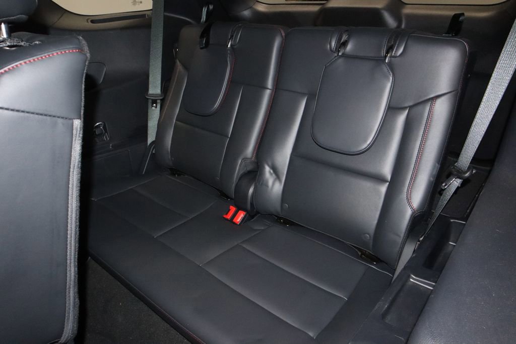 Certified 2025 Ford Explorer ST-Line w/ ST-Line Street Pack image 21