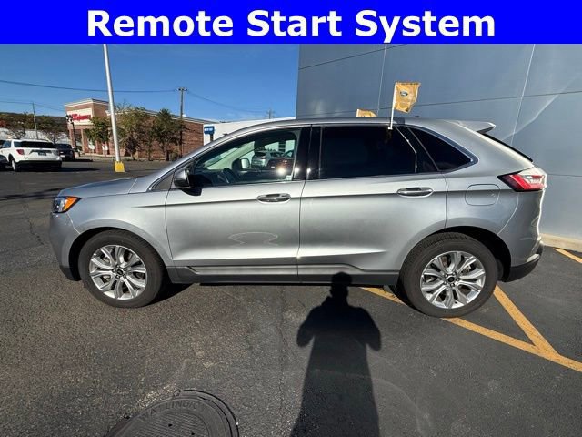 Certified 2024 Ford Edge Titanium image 3
