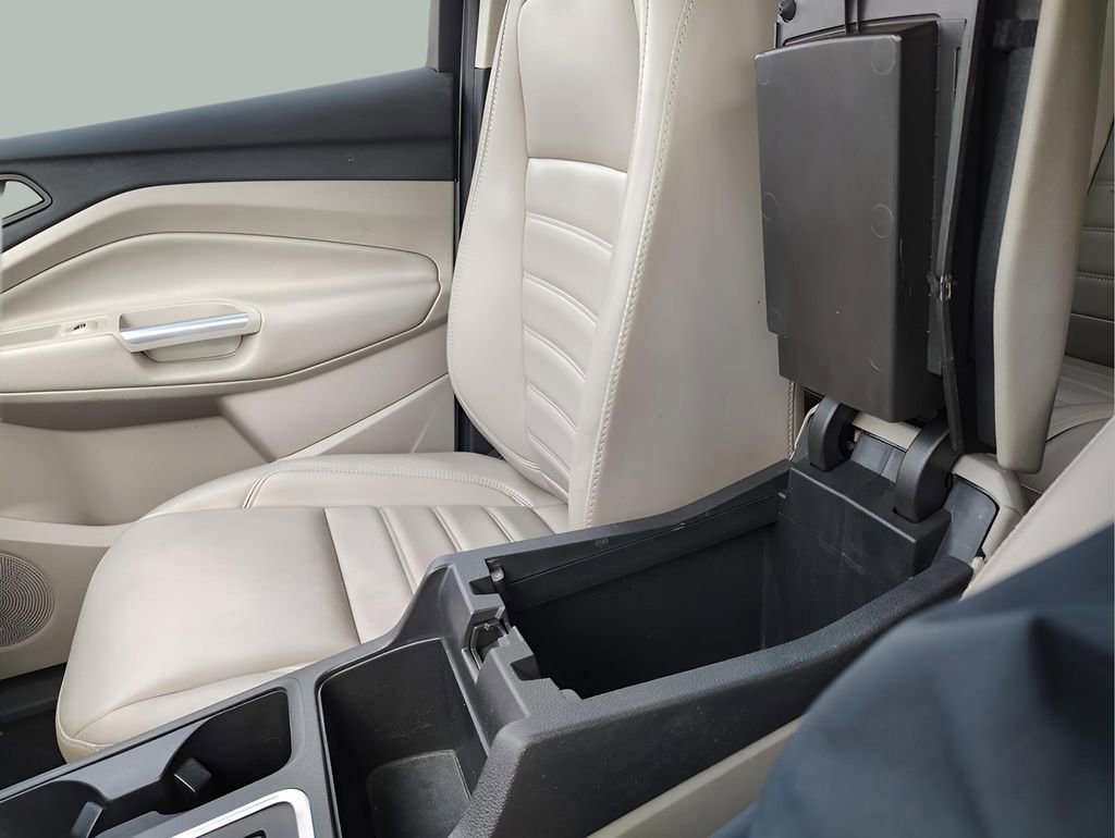 Certified 2019 Ford Escape SEL image 23