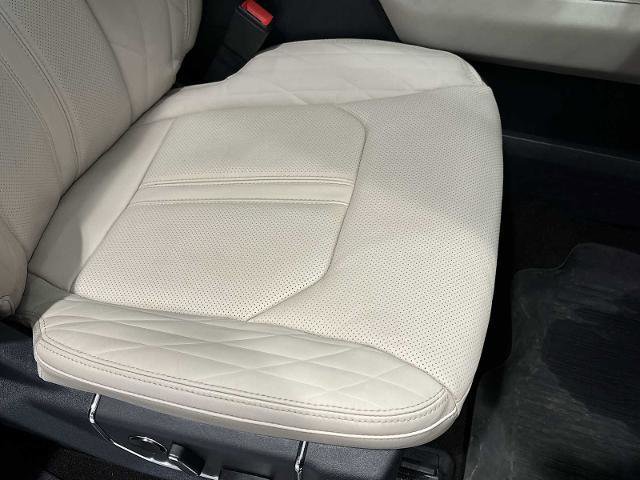 Certified 2023 Ford Expedition Max Platinum image 28