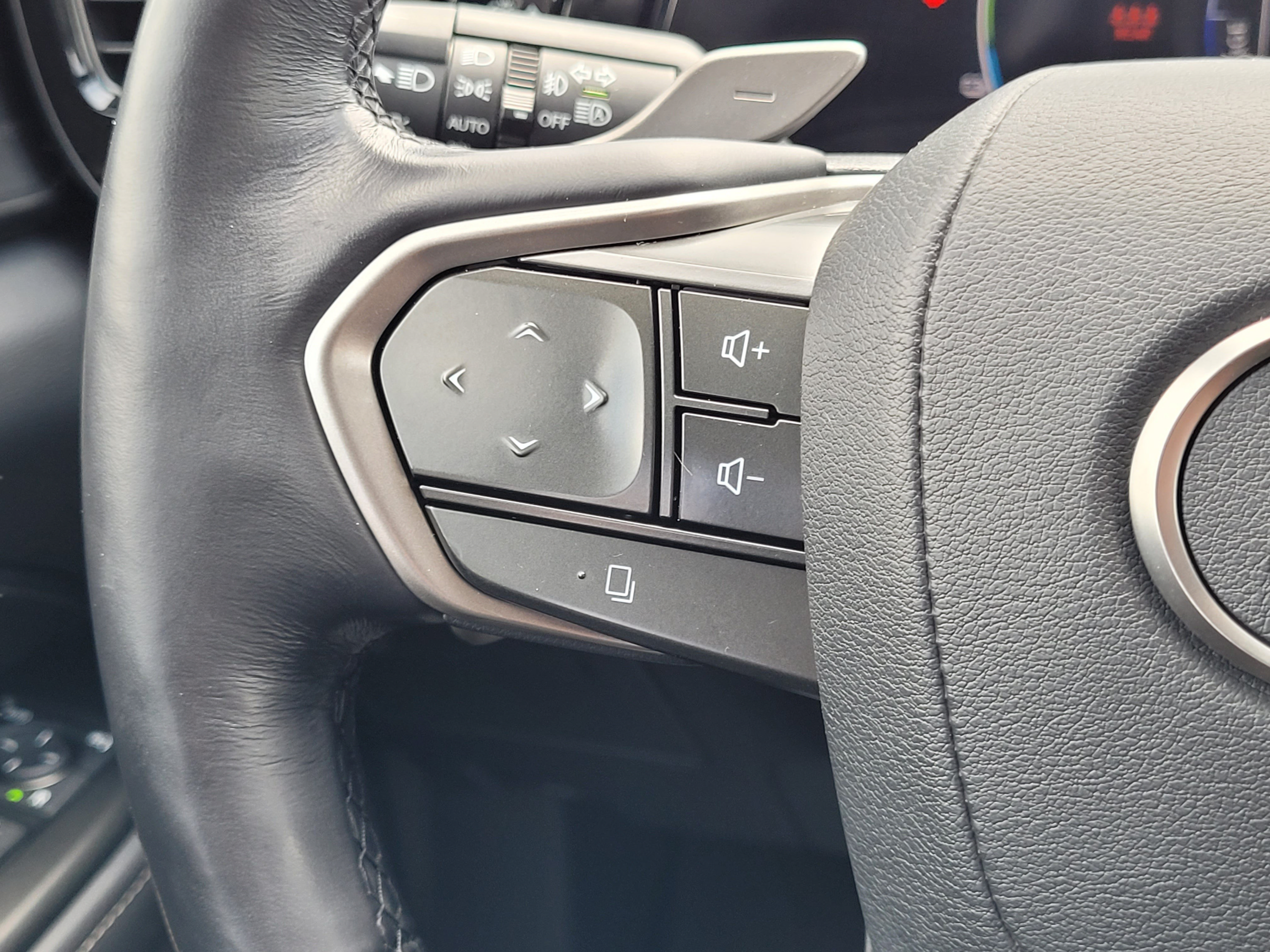 Used 2022 Lexus NX 450h+ AWD w/ Vision Package image 12