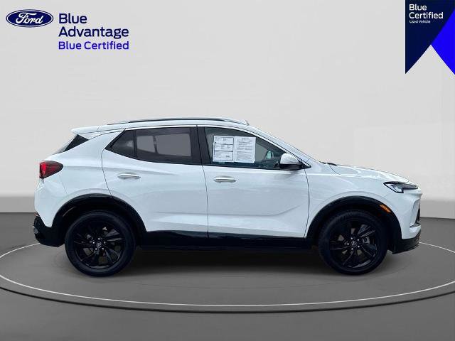 Used 2024 Buick Encore GX Sport Touring FWD image 4