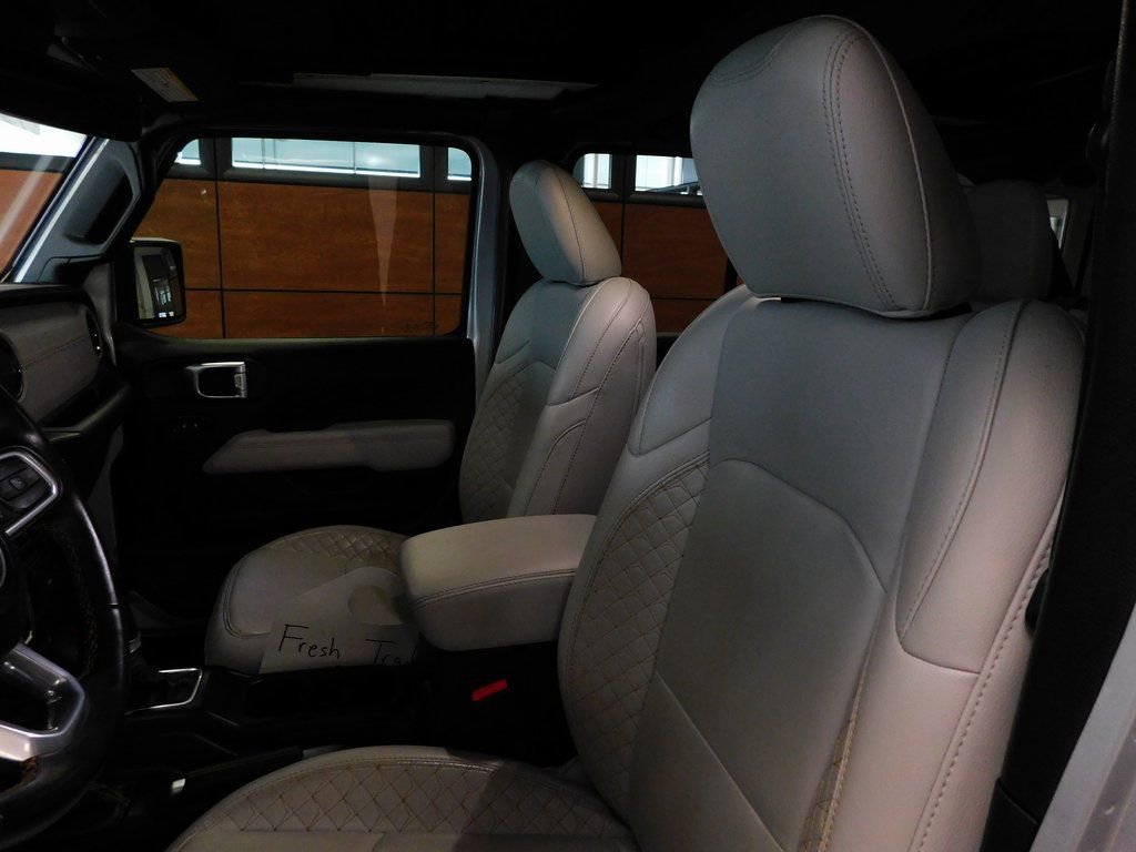 Used 2022 Jeep Wrangler Unlimited Sahara image 26