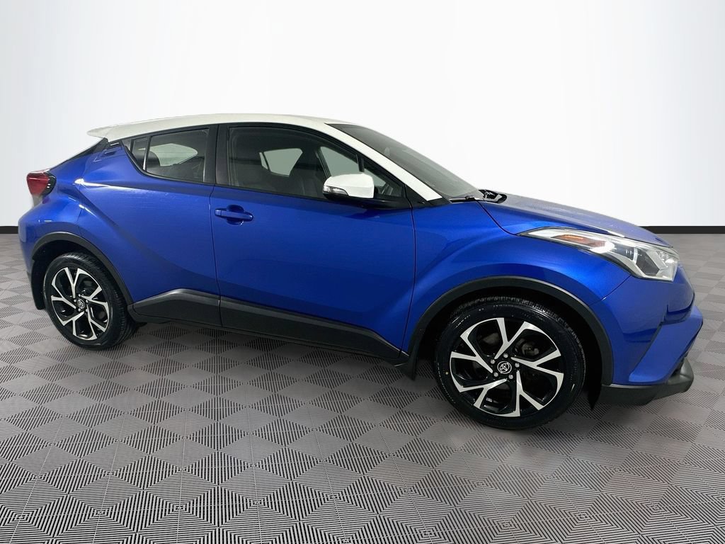 Used 2018 Toyota C-HR XLE FWD image 11