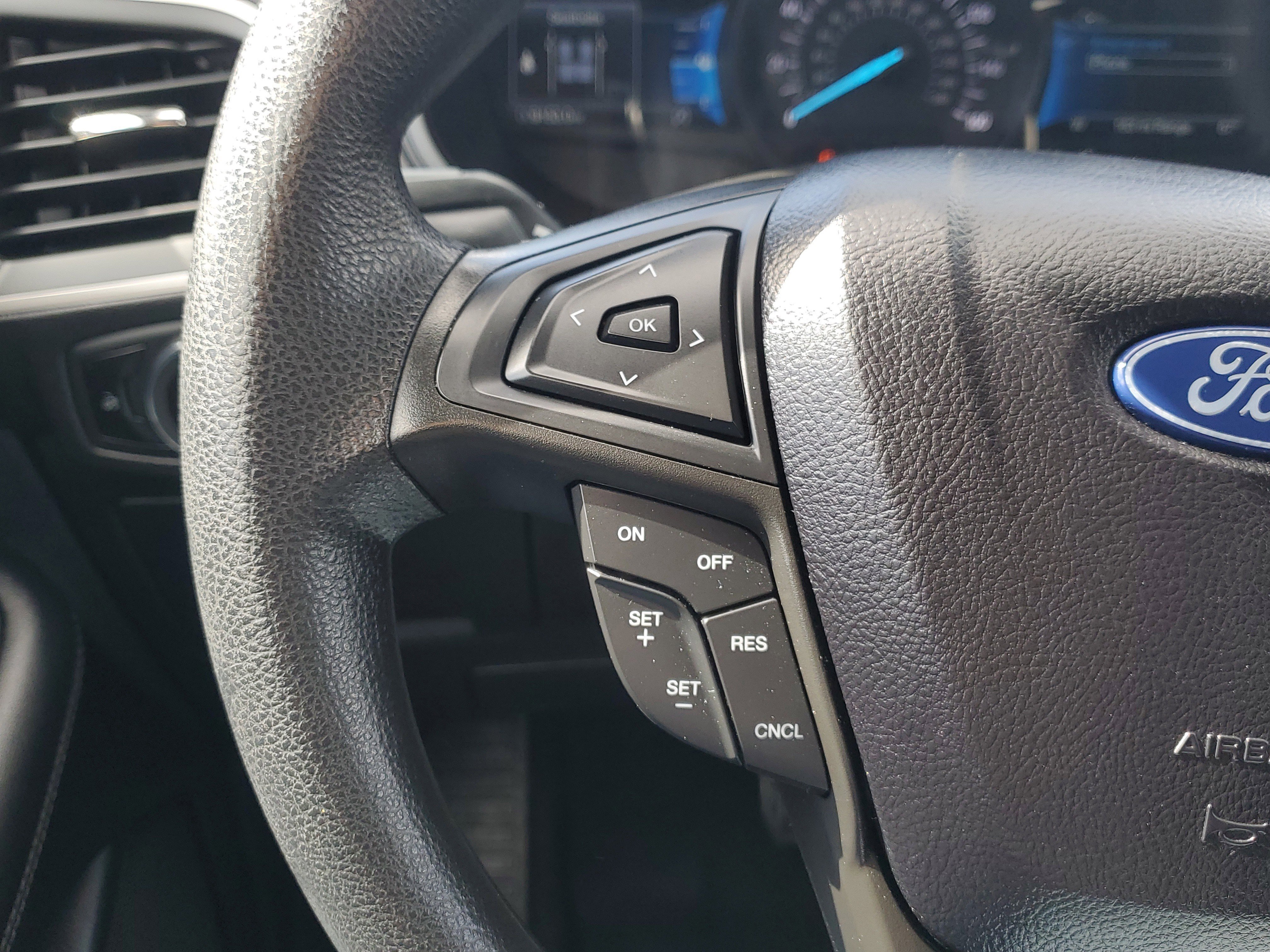 Certified 2023 Ford Edge SE w/ Black Appearance Package image 25