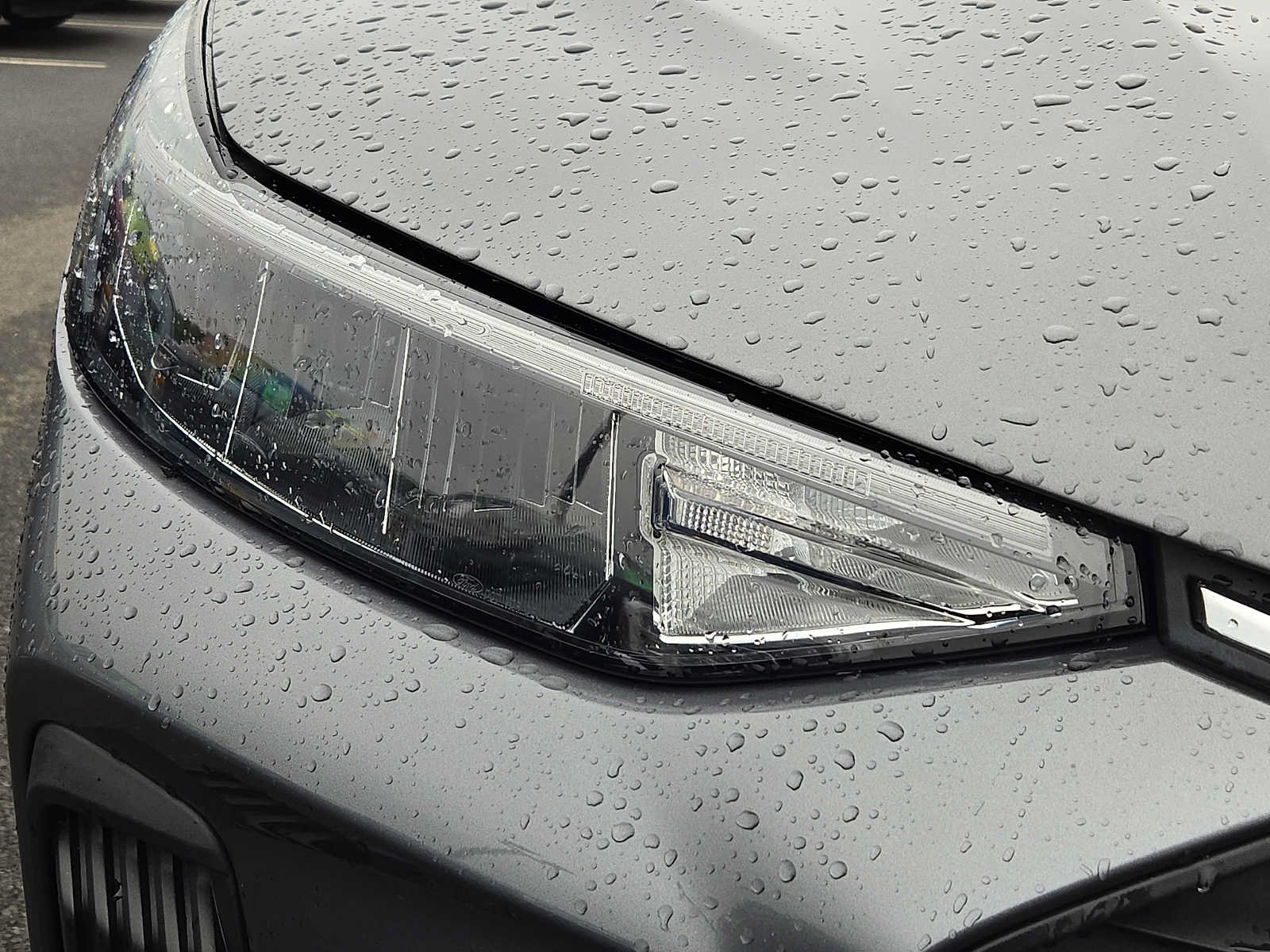 Certified 2025 Ford Escape Active AWD/4WD image 9