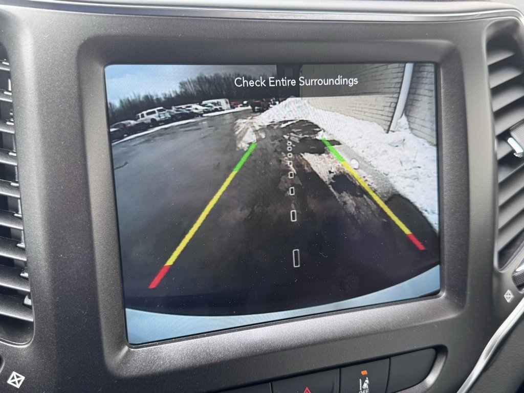 Used 2022 Jeep Cherokee Trailhawk w/ Sound & Nav Group image 36