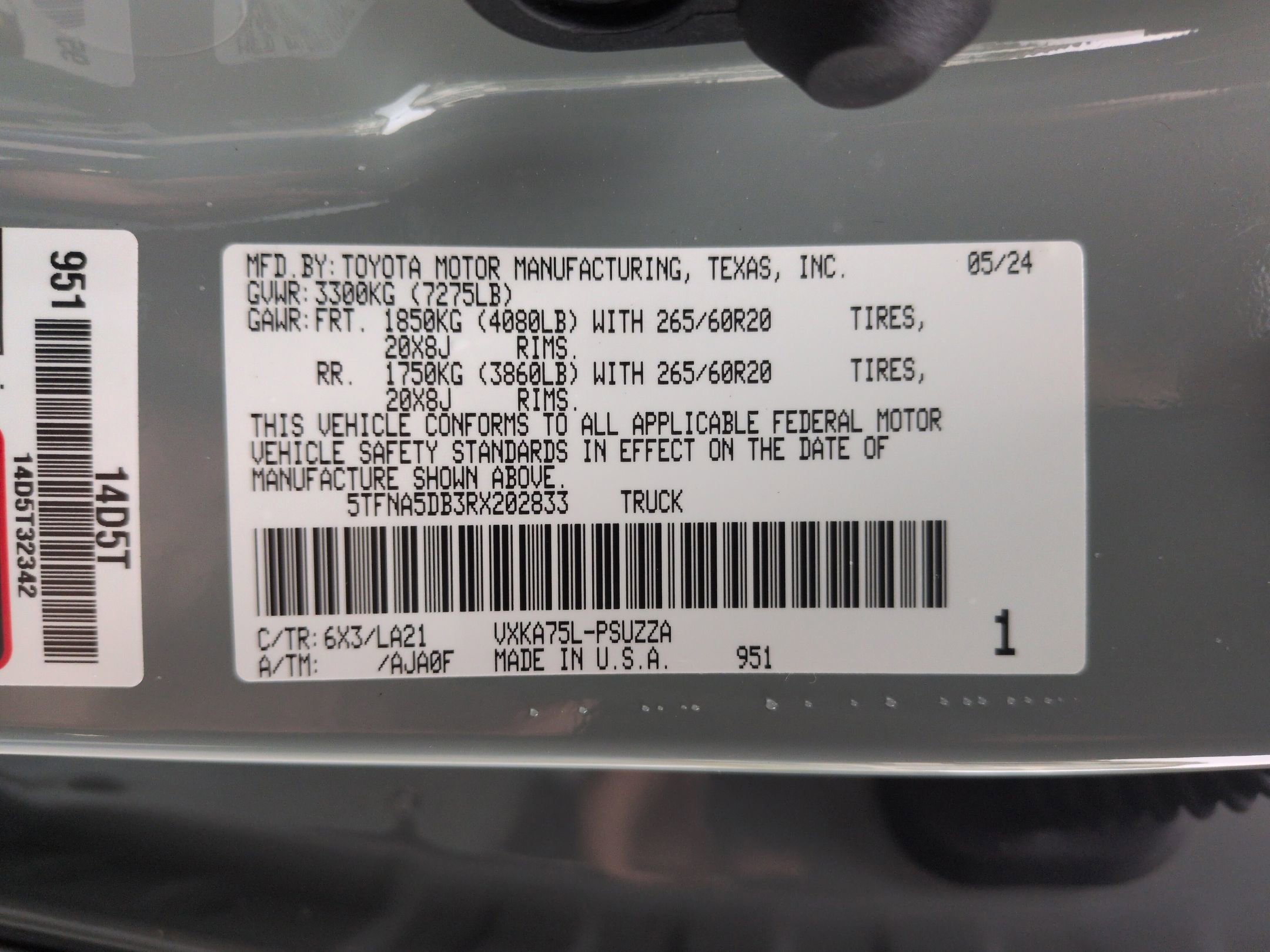 Used 2024 Toyota Tundra Platinum AWD/4WD image 39